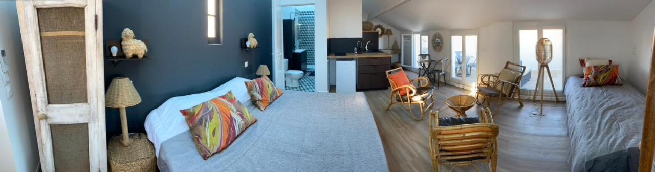 Les Nuits Etoilees, Studio Terrasse Apercu Mer, Tres Lumineux, Ac, 100M Du Port Sanary Екстериор снимка