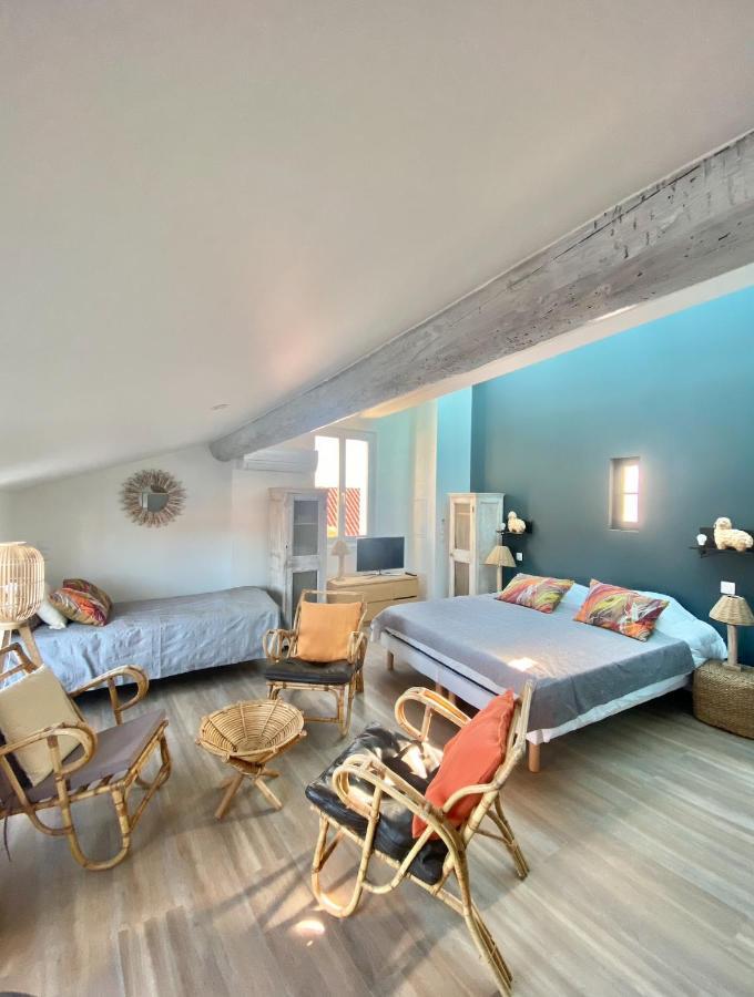Les Nuits Etoilees, Studio Terrasse Apercu Mer, Tres Lumineux, Ac, 100M Du Port Sanary Екстериор снимка
