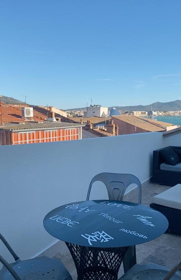 Les Nuits Etoilees, Studio Terrasse Apercu Mer, Tres Lumineux, Ac, 100M Du Port Sanary Екстериор снимка